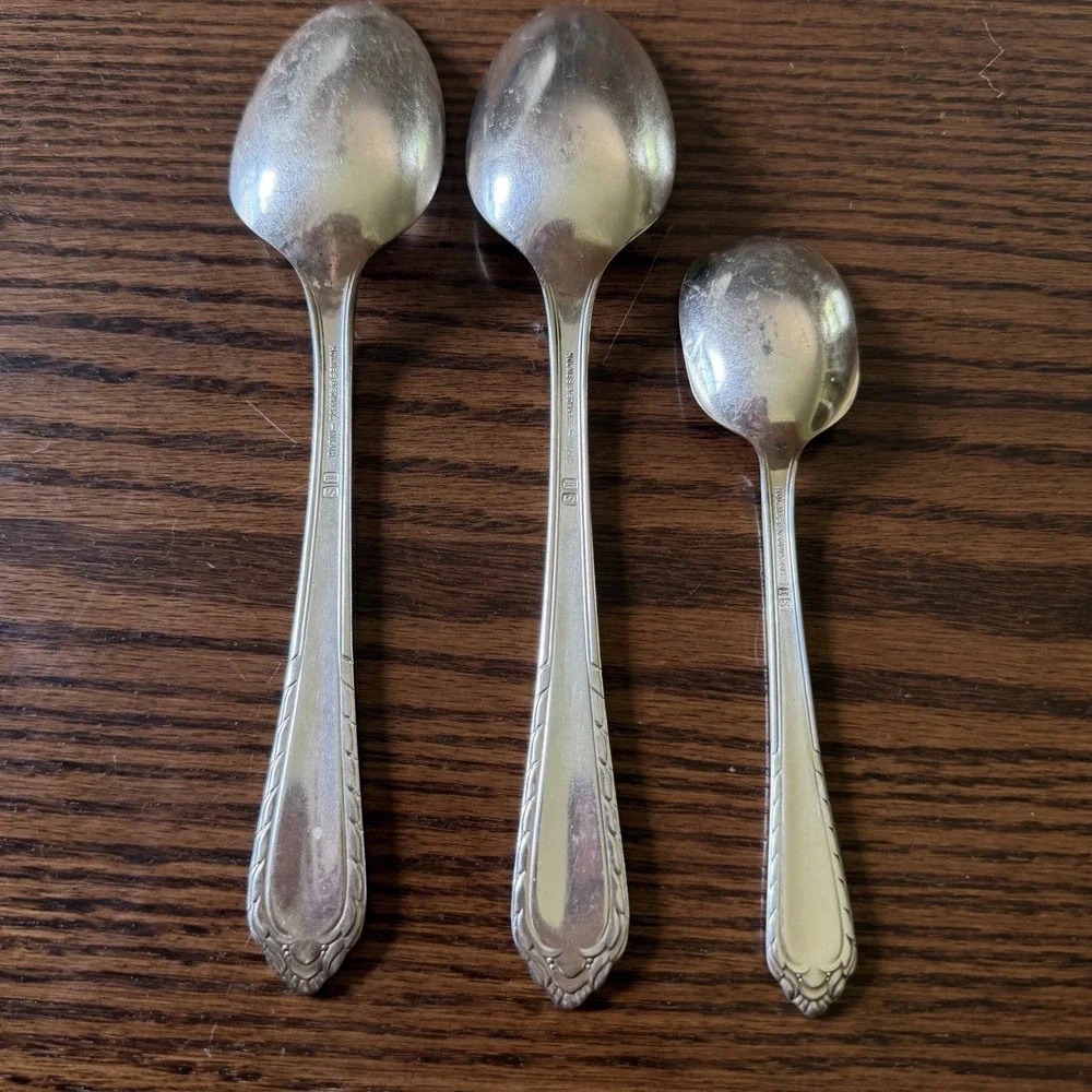 Vtg HOLMES & EDWARDS 1932 Masterpiece Silverplate 2 Serving Spoons 1 Sugar Spoon